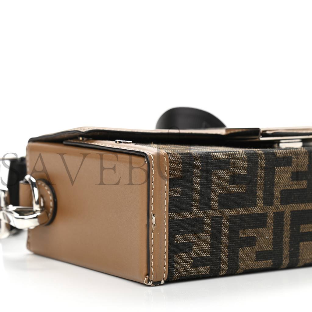 FENDI RECYCLED FABRIC JACQUARD VITELLO KING FF 1974 BAGUETTE SOFT TRUNK TOBACCO MORO SAND (28*15*6cm)